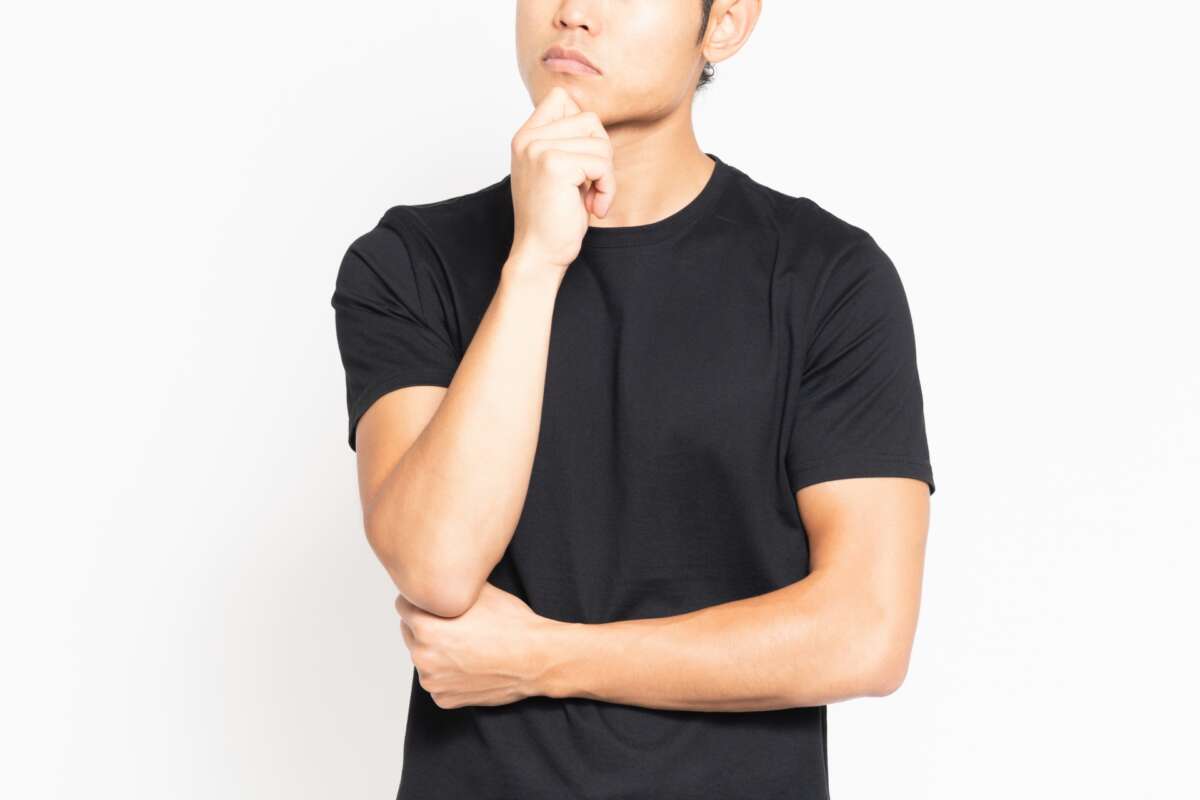 考える人
