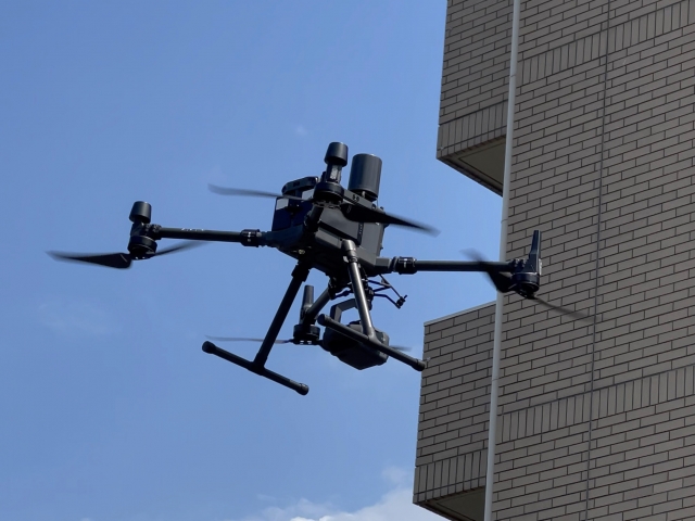 ドローンによる外壁調査