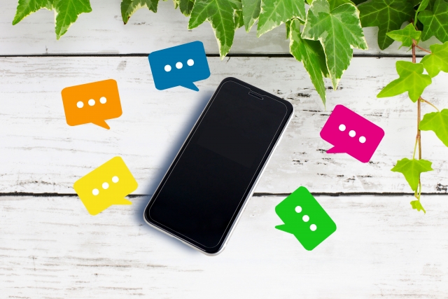 スマートフォンと吹き出し