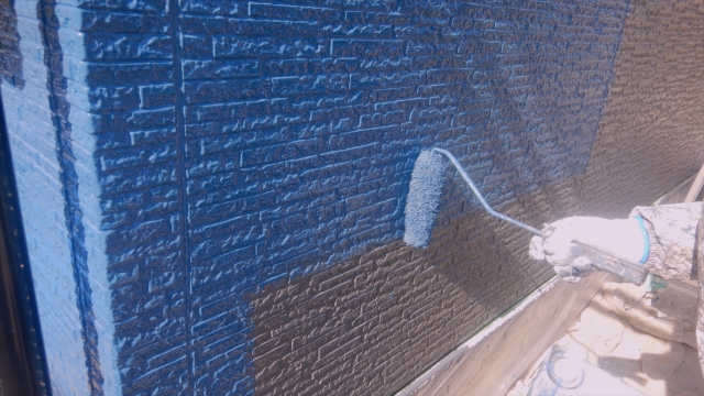 外壁塗装作業の様子