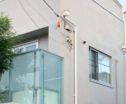 外壁塗装工事された家の外観